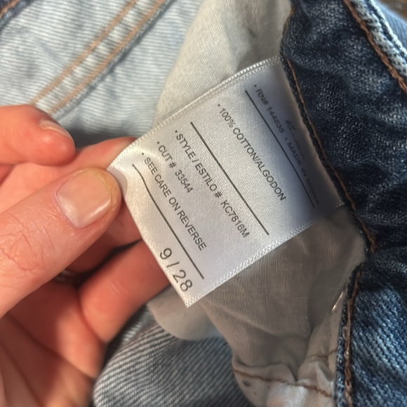 KanCan 9/28 Estilo - Picture 3 of 4